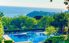 Agriturismo Le Ville con Piscina idromassaggio, Capo Vaticano